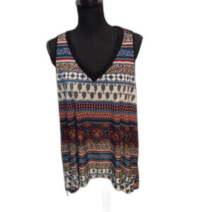 Plus size 2X Sleeveless V Neck Print Top Open Back Front of Closet